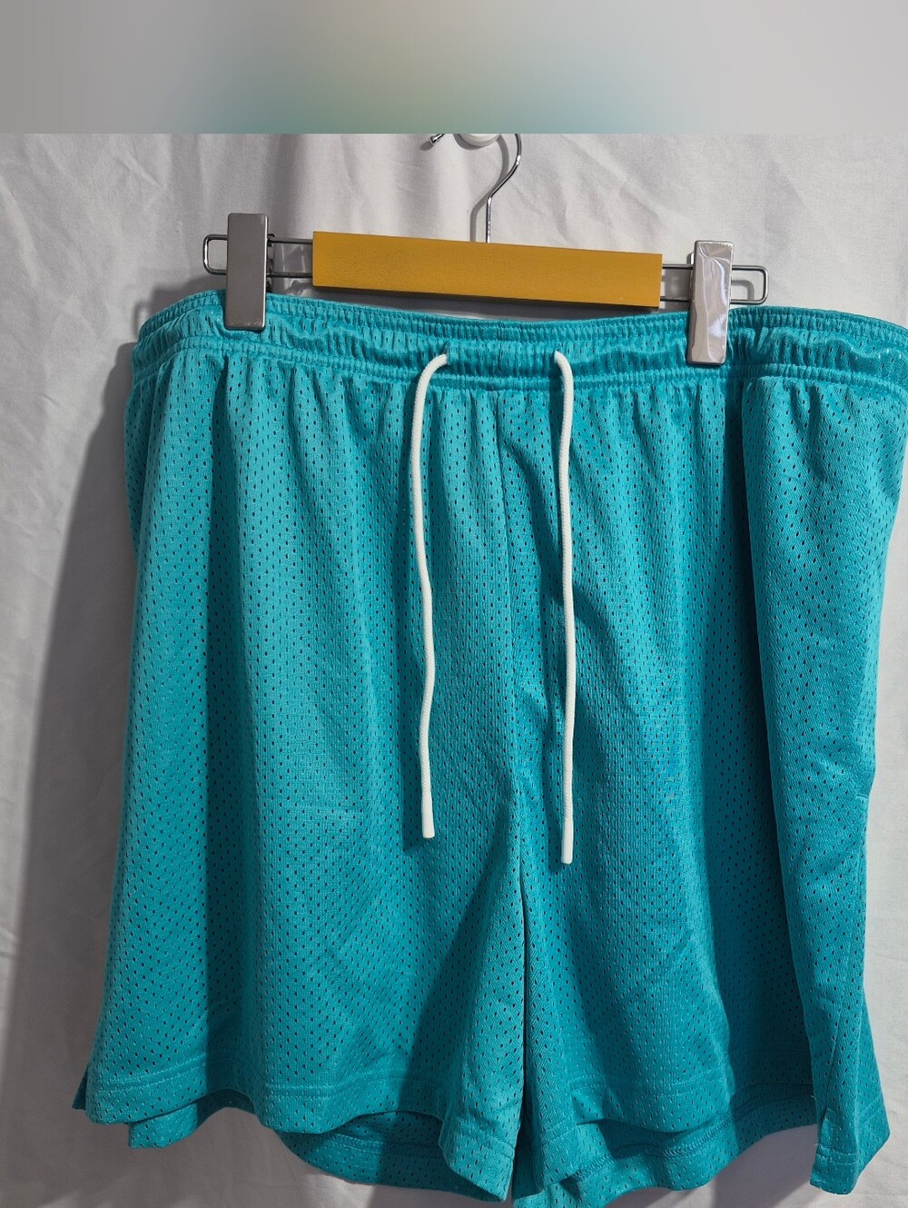 Nike Men's Teal Mesh Athletic Shorts with White Drawstring, Size XXL (36)